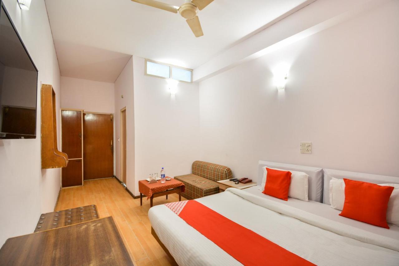 Oyo 46616 Hotel Abhinandan Jind Exteriér fotografie