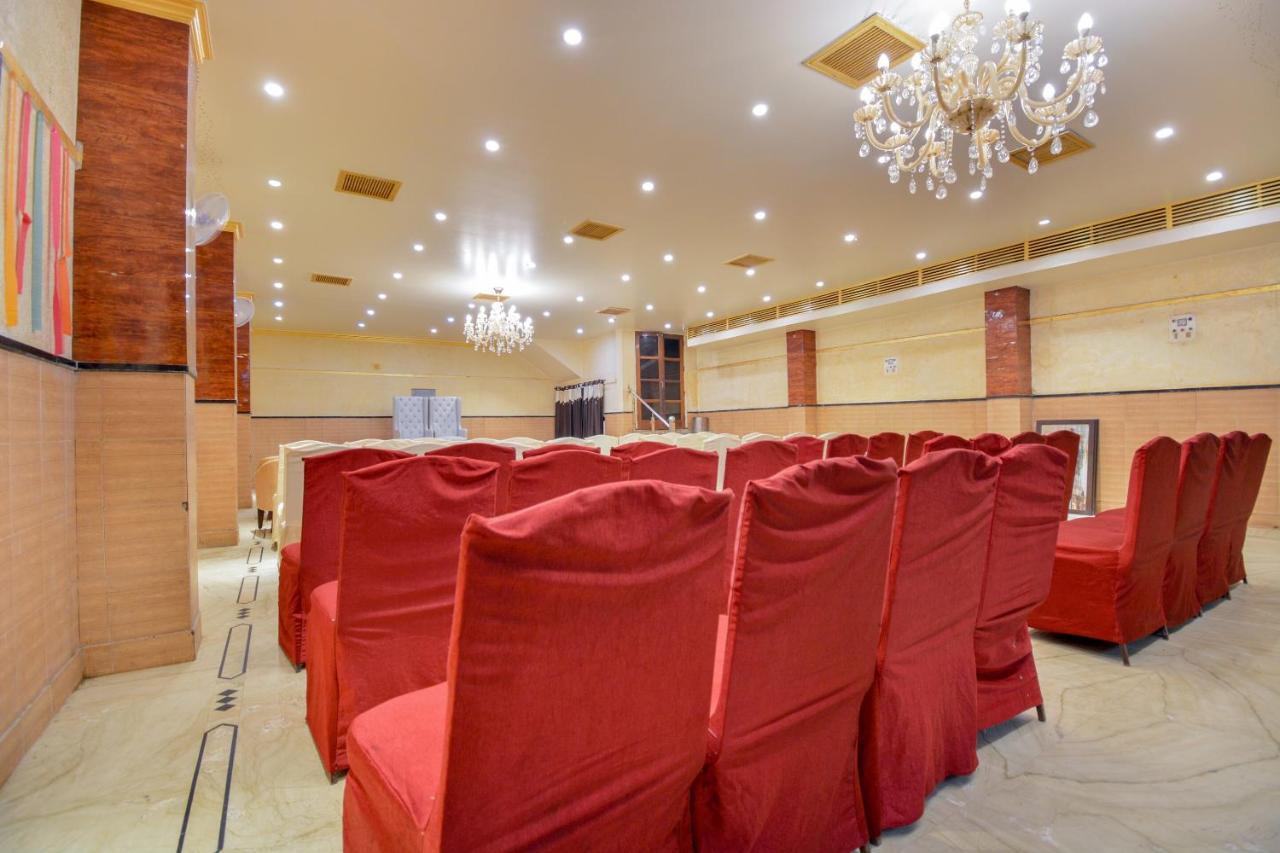 Oyo 46616 Hotel Abhinandan Jind Exteriér fotografie